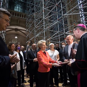 Predsjednica Europske komisije Ursula von der Leyen posjetila zagrebačku katedralu